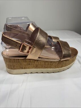 Madden Girl Rose Gold Cork Platform Sandal 8 leather